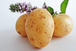 can you vacuum seal raw potatoes